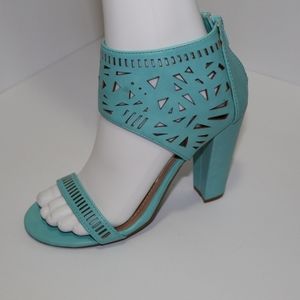 Bamboo Teal Heels